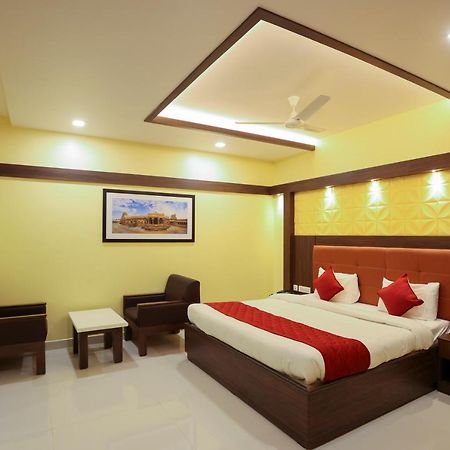 Sri Balaji Grand Hotel Kumbakonam Exterior foto